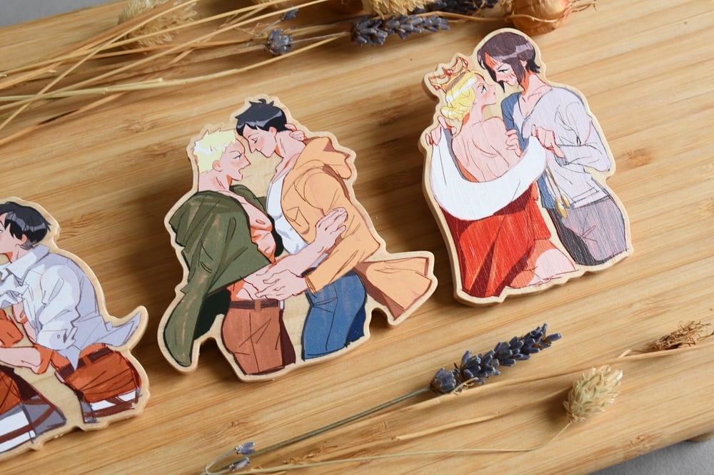 AOT couples - Wooden Pins