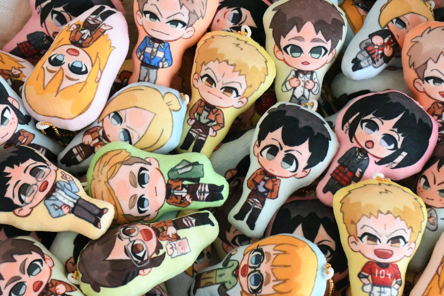 AOT characters - Pillow keychains