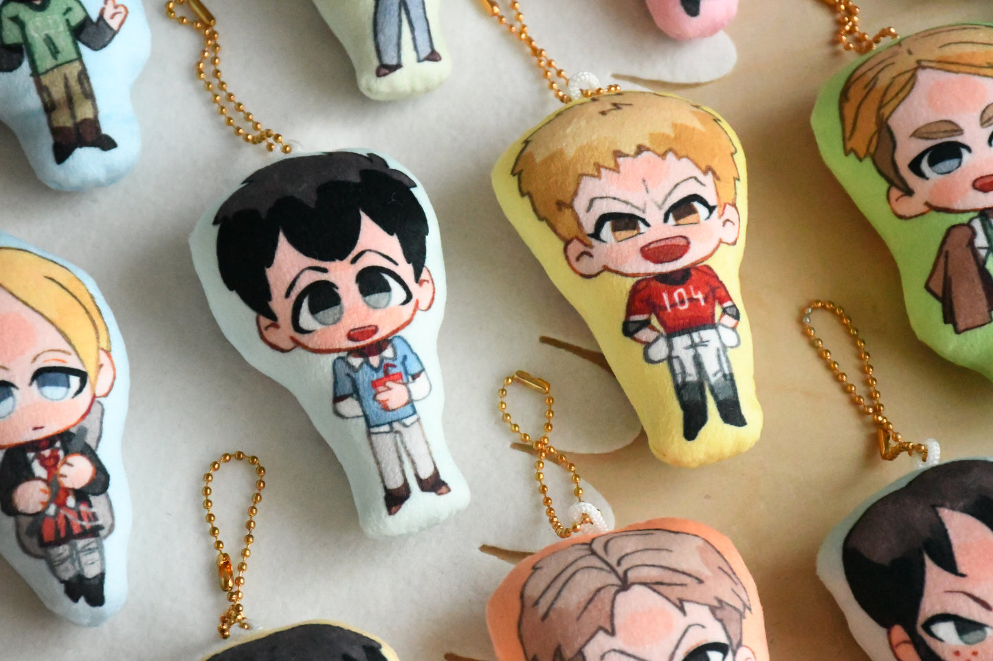 AOT characters - Pillow keychains