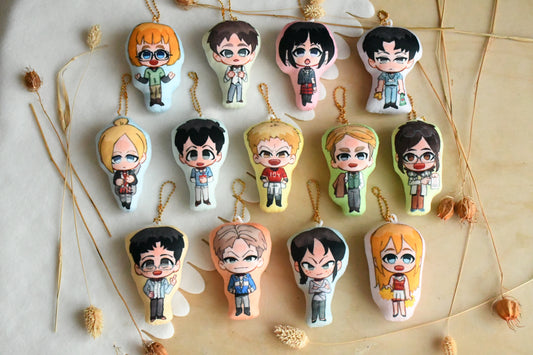 AOT characters - Pillow keychains