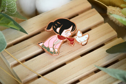 Mikasa & the bird - Enamel pin