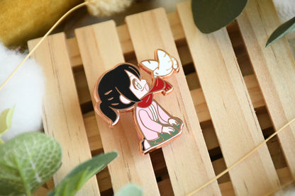 Mikasa & the bird - Enamel pin